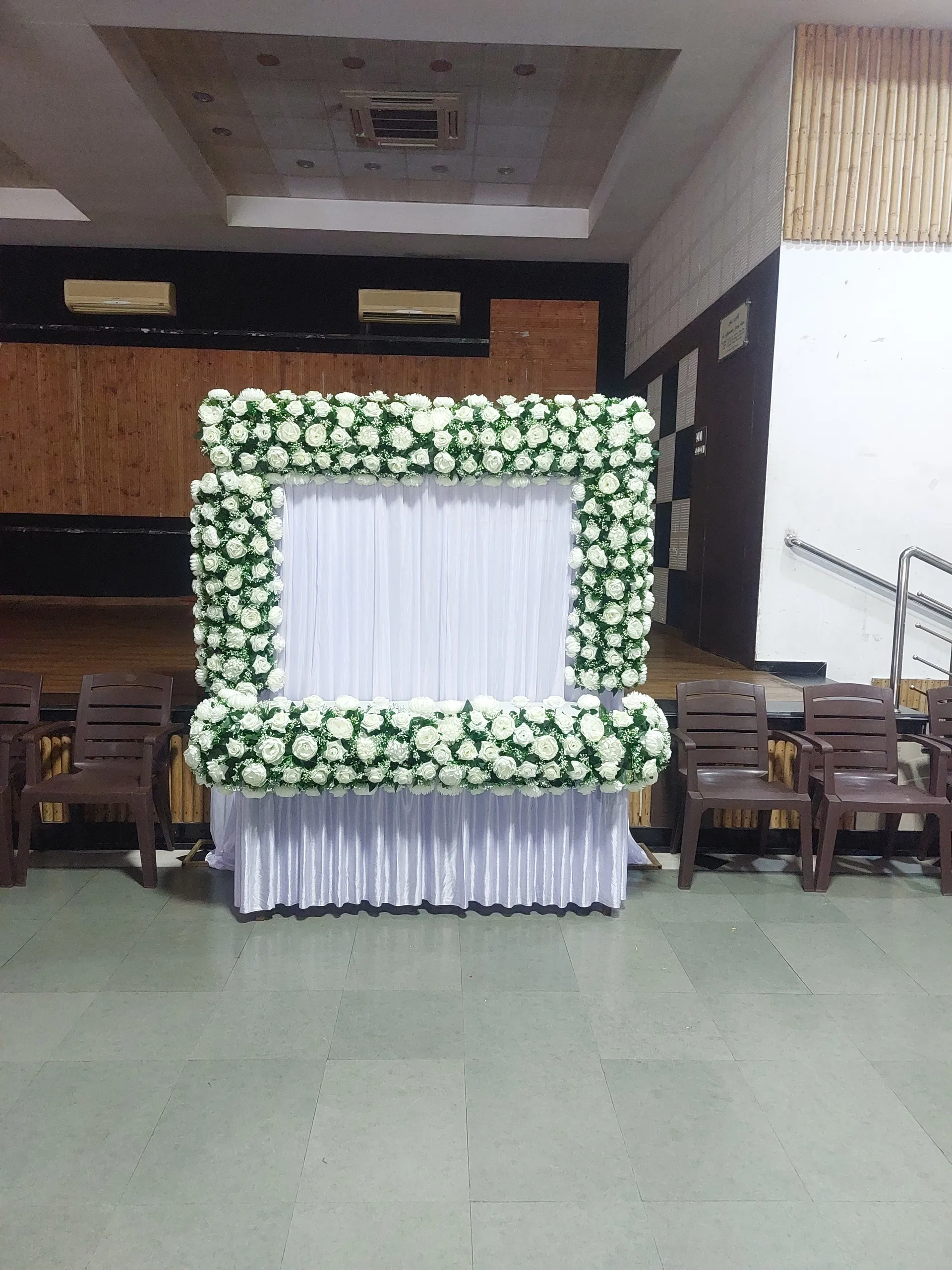Besana Decoration — besana-theme-02