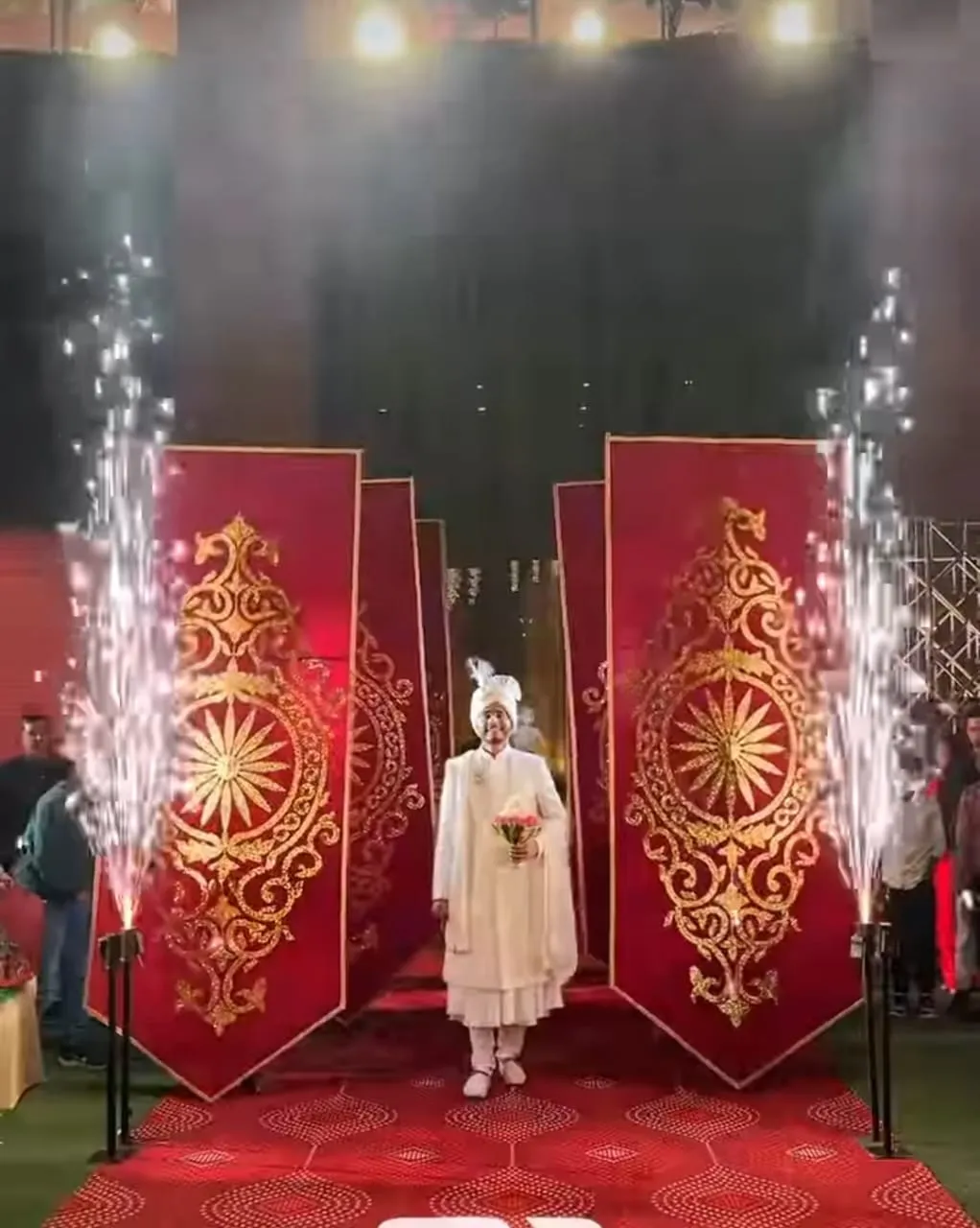 Bride & Groom Entry — bride-theme-02